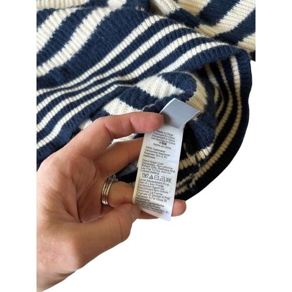 J. Crew Ribbed cashmere oversized crewneck sweater size L Striped Cream Navy - Picture 10 of 11